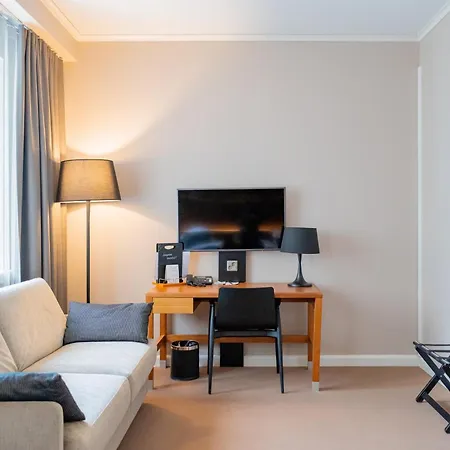 原始索克斯瓦库纳朱恩苏酒店 4* 约恩苏