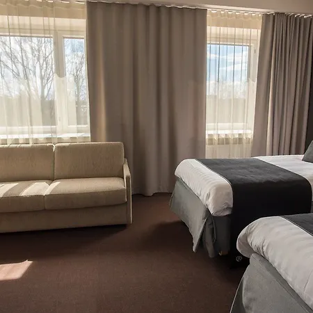 原始索克斯瓦库纳朱恩苏酒店 4* 约恩苏